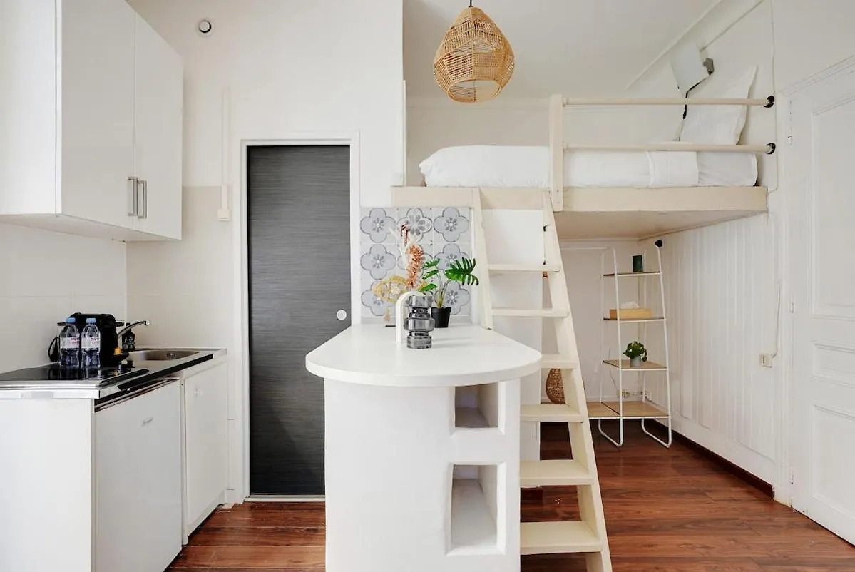 Charming Flat With Terrace In Batignolles - Paris Apartment